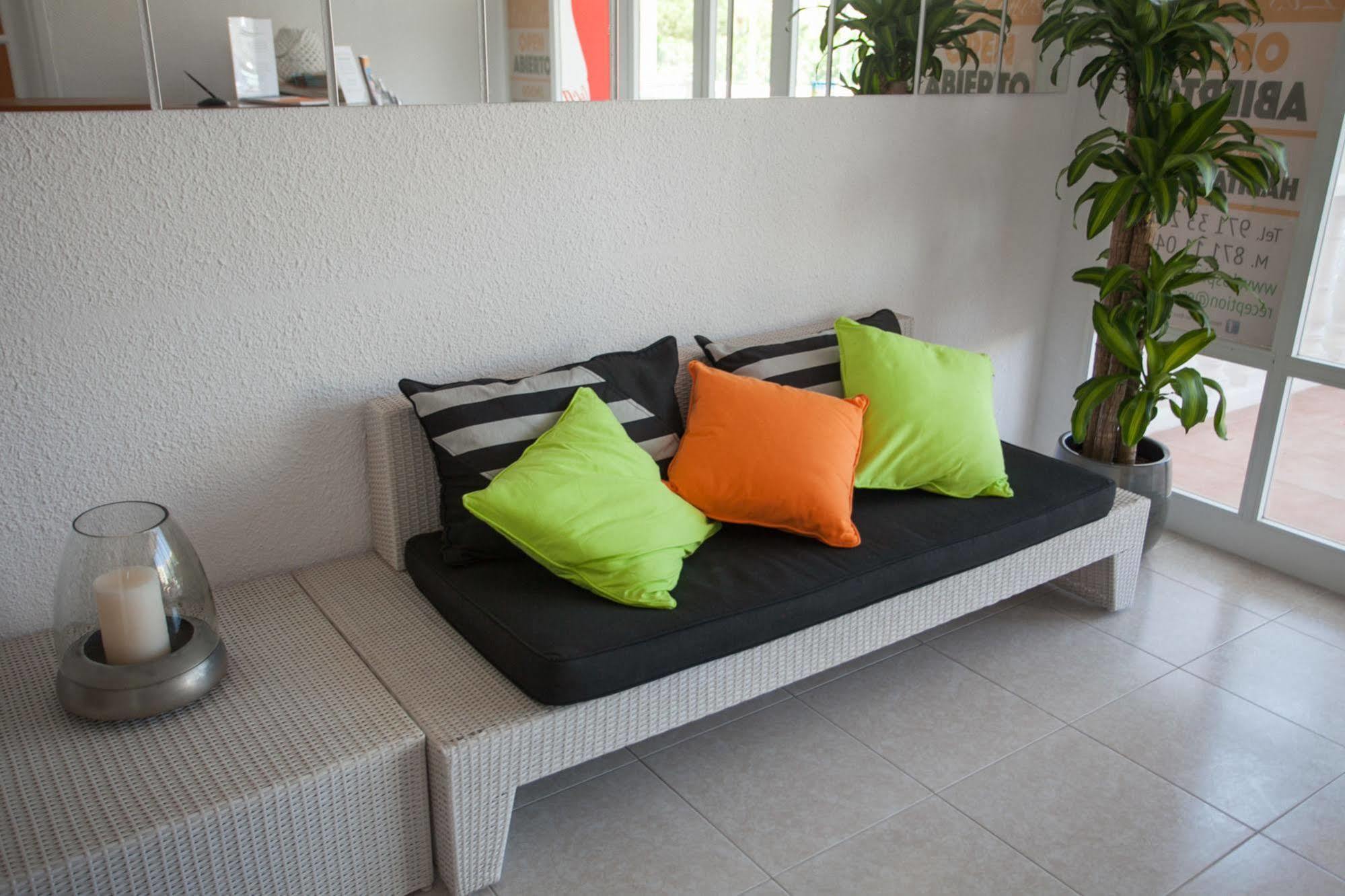 Es Cana Hostal Los Pinos מראה חיצוני תמונה